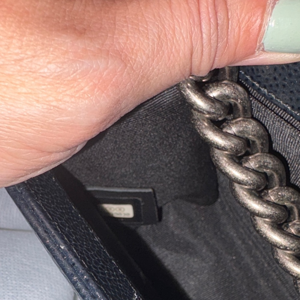 Black Quilted Leather Shoulder Bag with Gunmetal Chain - Picture 7 of 9